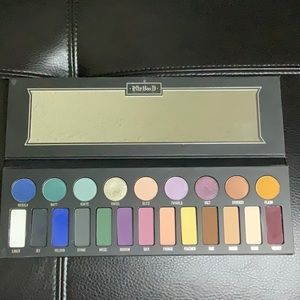 KVD Matte/Metal Eyeshadow  Pallette